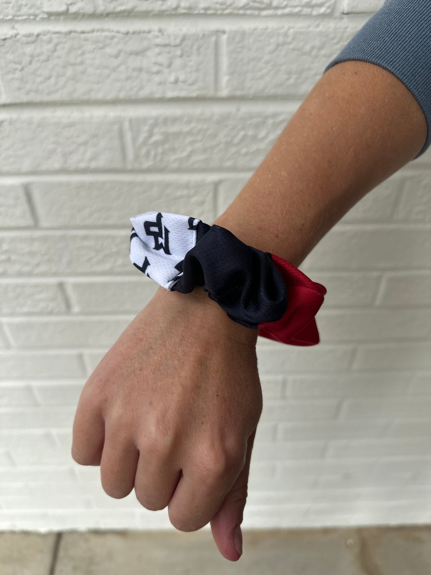 MP Two Tone Scrunchie